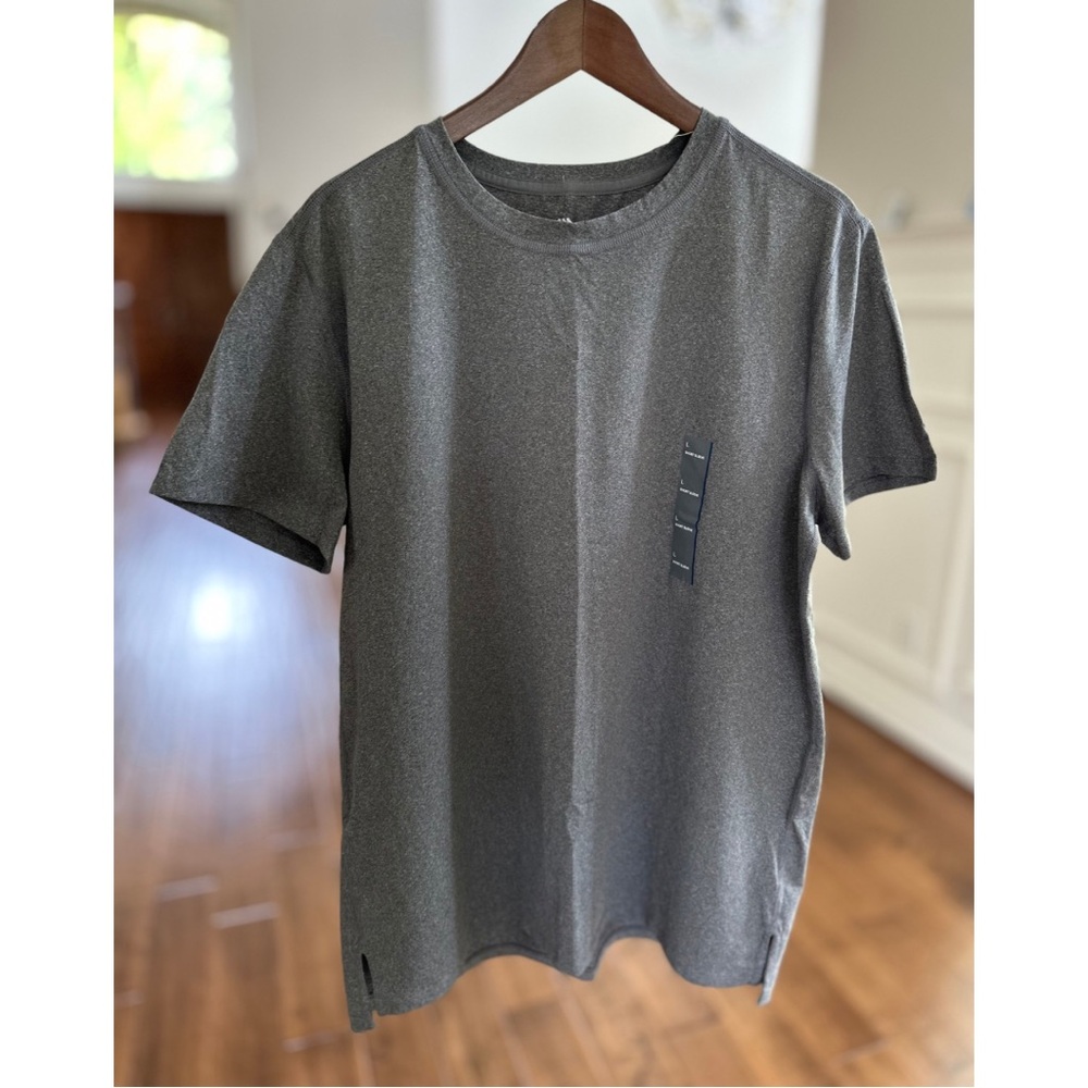 Man's Performance T-Shirts (L)